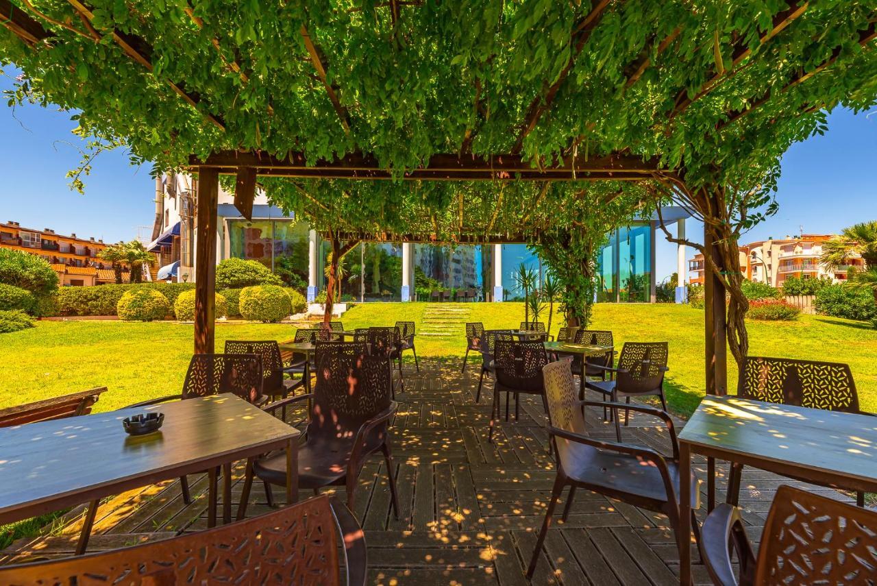 Xon'S Platja Ha Otel Empuriabrava Dış mekan fotoğraf